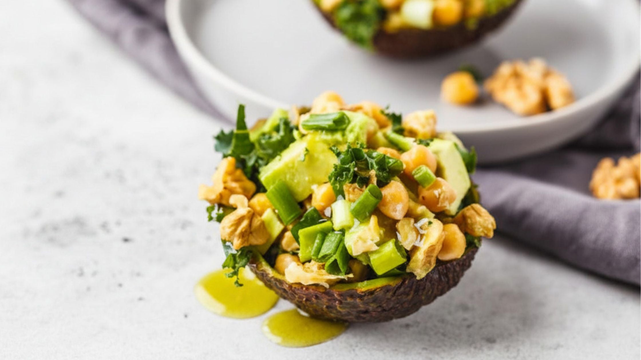 Receta fácil de Aguacates rellenos de gambas con AOVE Ducoy
